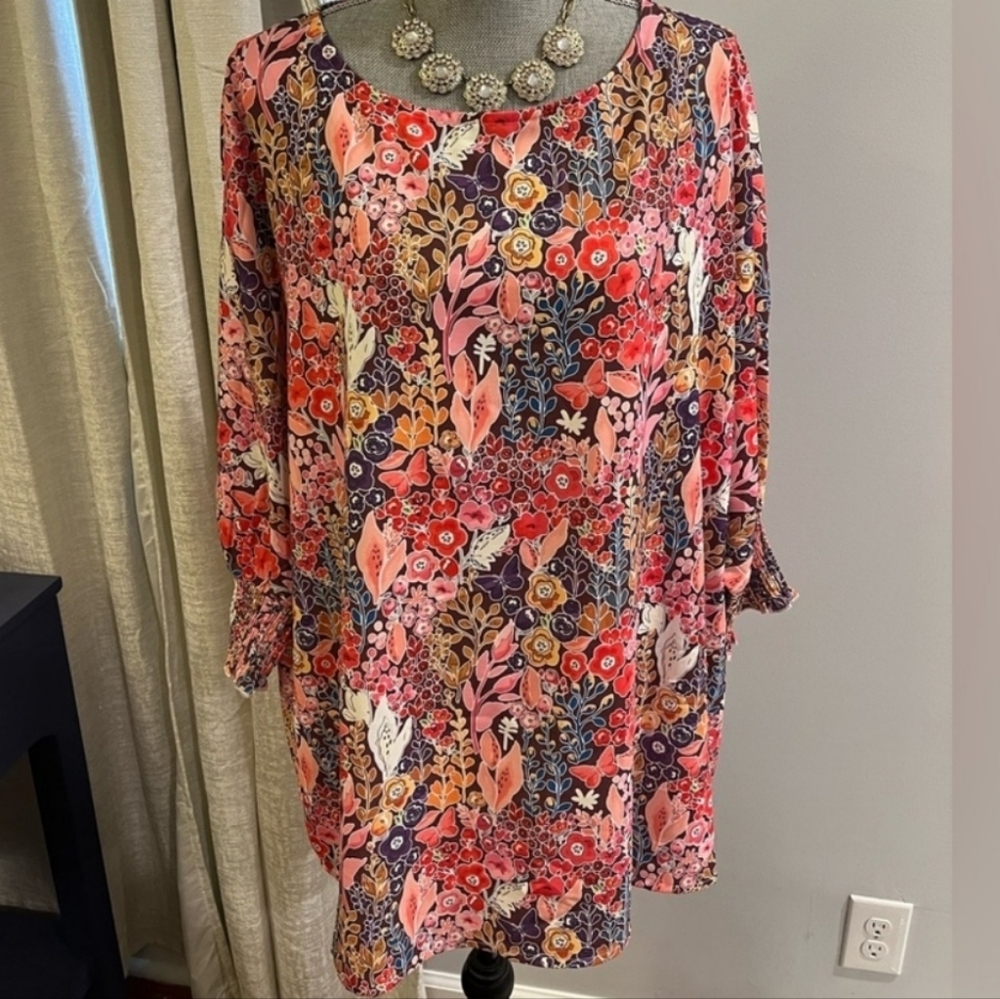 Beautiful Blouse XL New no tags